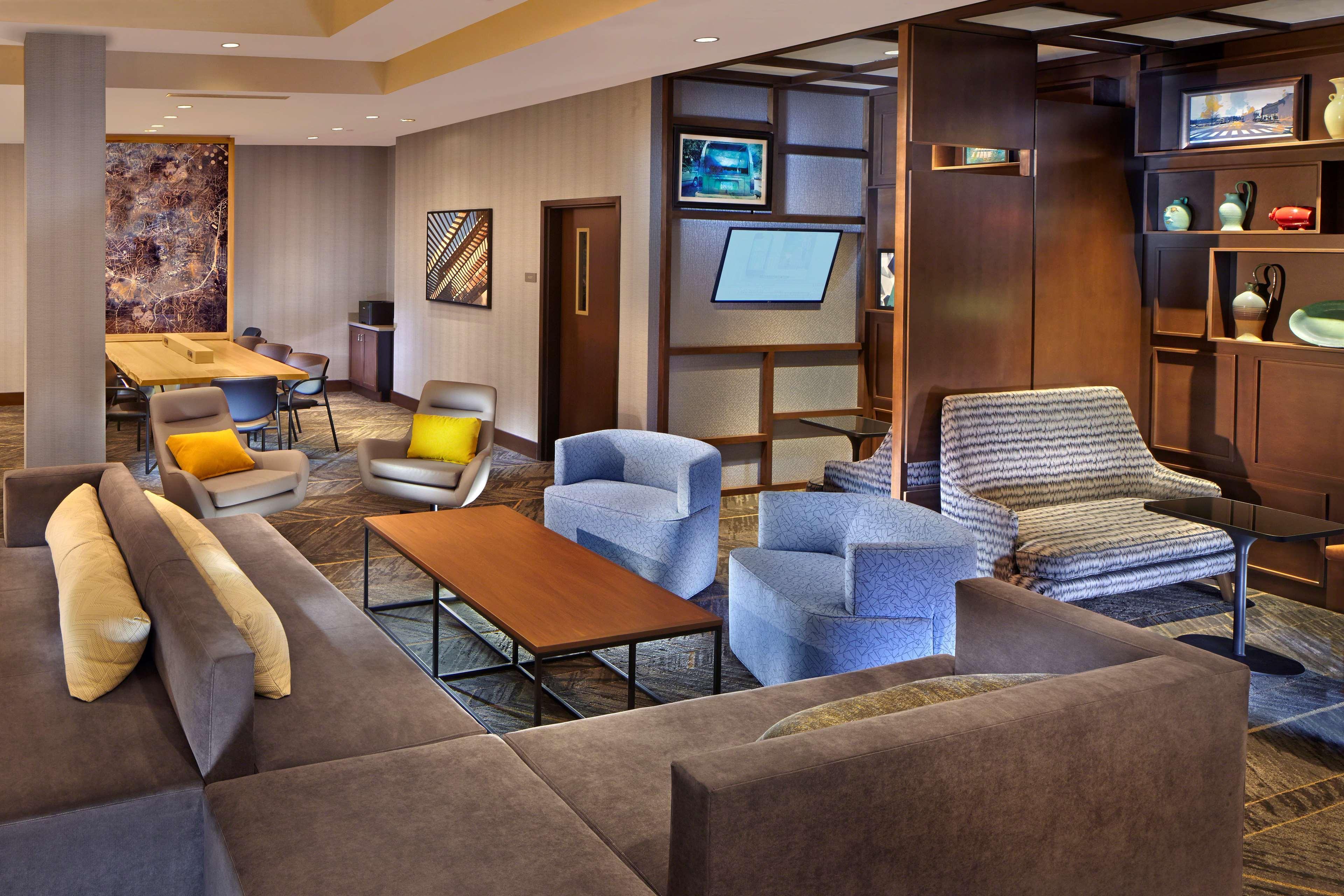 Hyatt Place Chapel Hill Bagian luar foto