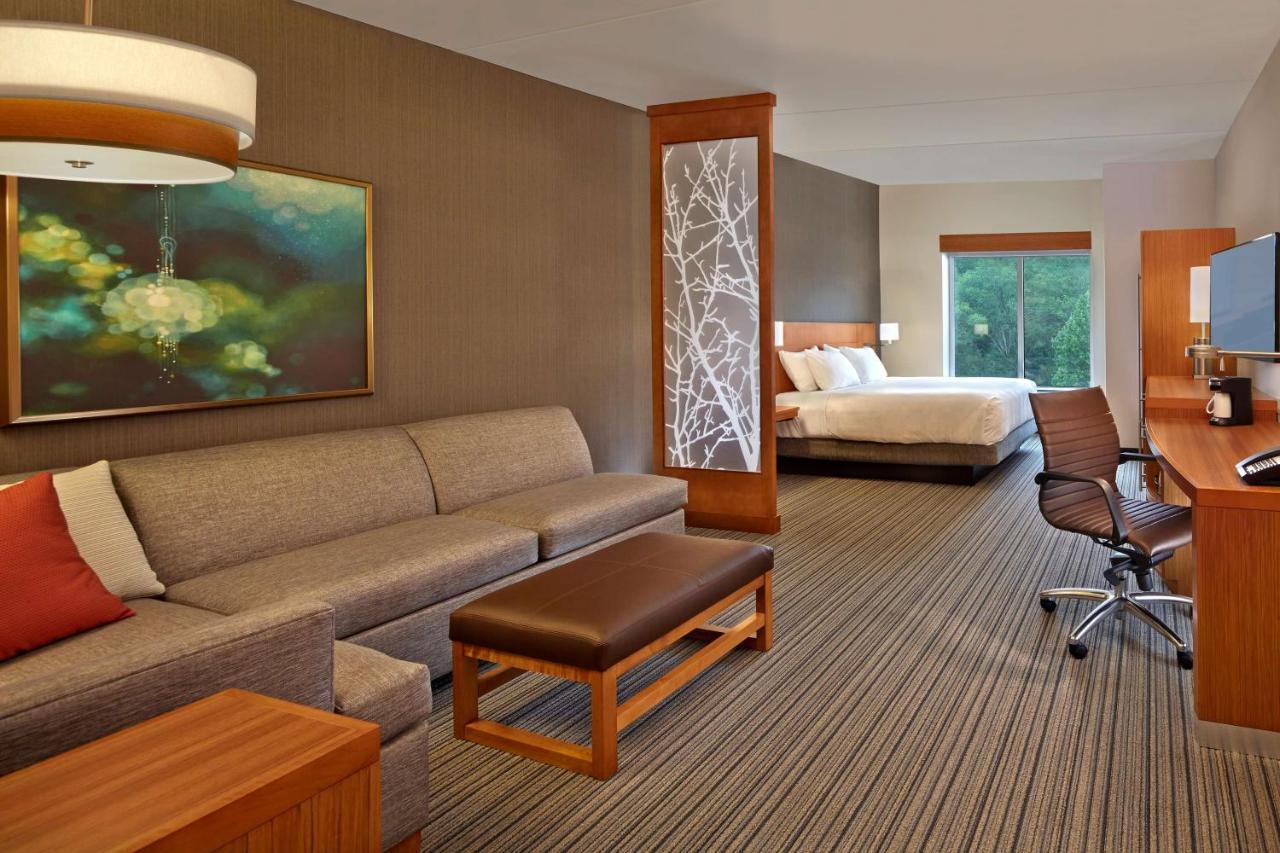 Hyatt Place Chapel Hill Bagian luar foto